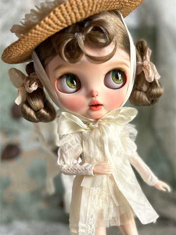 Custom Blythe Doll- Emma