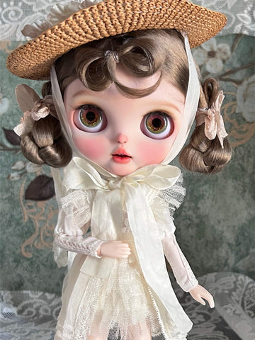 Custom Blythe Doll- Emma