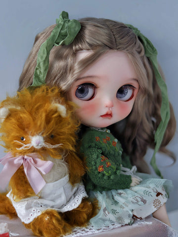 Custom Blythe Doll- Molly