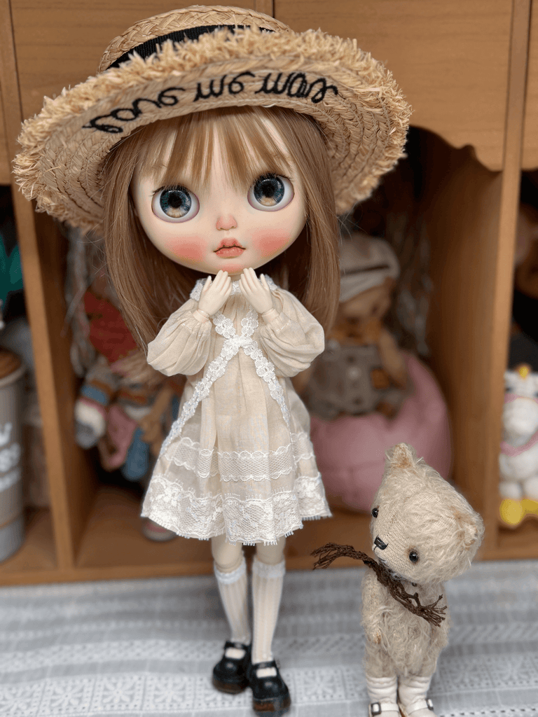 custom blythe doll